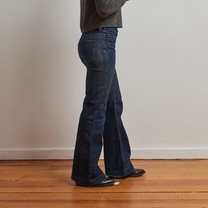 7 FOR ALL MANKIND Dark Wash Flare Jeans Size 25